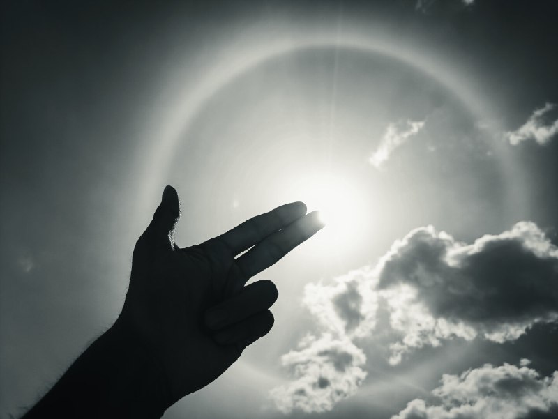 夏至日(Summer Solstice)#sun #summer #sky #solarhalo夏至日(Summer Solstice)#sun #summer #sky #solarhalo