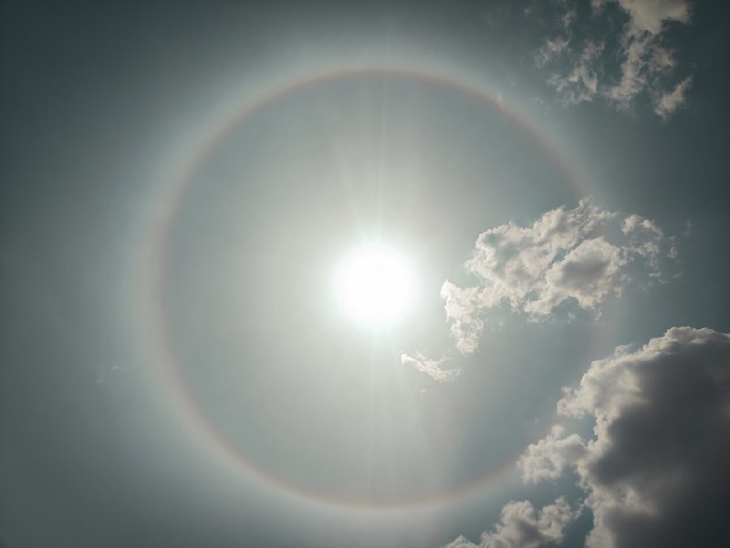 夏至日(Summer Solstice)#sun #summer #sky #solarhalo夏至日(Summer Solstice)#sun #summer #sky #solarhalo