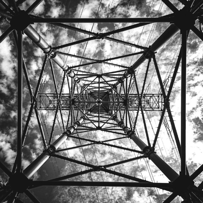 乂塔(x-tower) #nicecrop #blackandwhite #powertower #structure